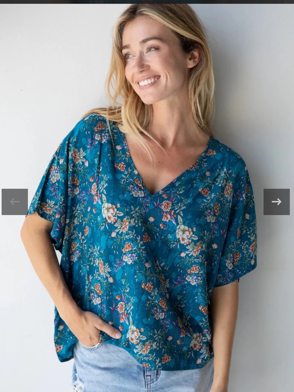 NATURAL LIFE Teal Floral V-Neck Tunic